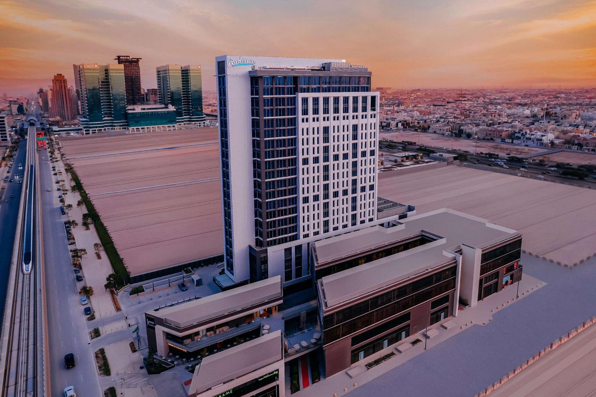 Radisson Hotel & Residence Riyadh Olaya Luaran gambar